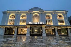 Showroom Gạch Ốp Lát Hùng Túy